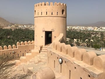 Tour Balqees 12 Days Package (Oman North & South)