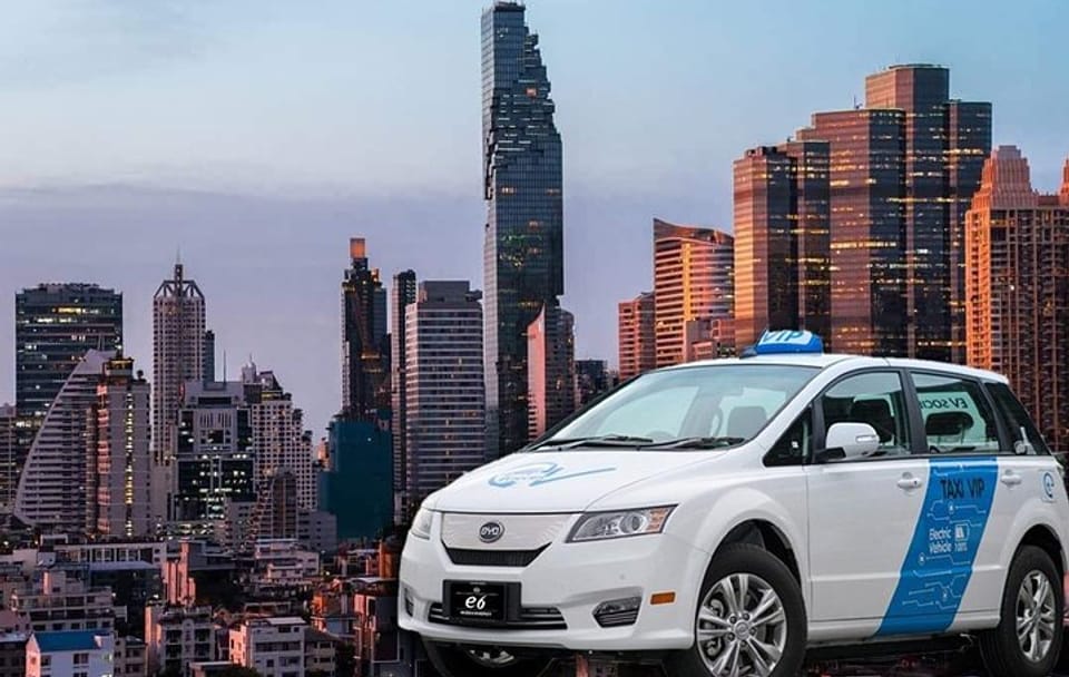 Private Transfer: 100% Electric Don Muang Airport Transfer