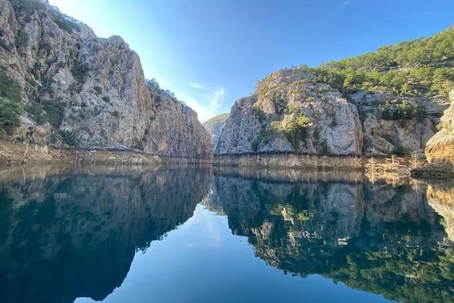 Green Canyon Boat and Green Lake Tour with Lunch and Soft Drinks 4