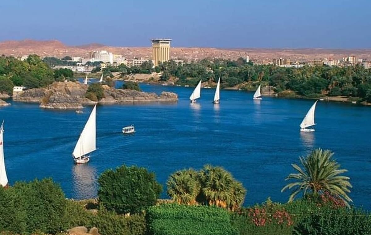 Aswan Guided Tour with Tickets: Dam, Philae, Felucca & Nubian