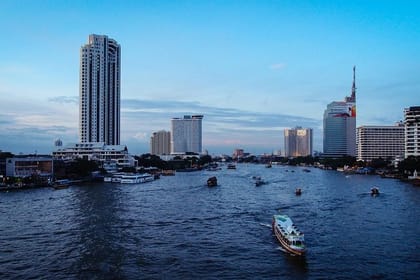 Bangkok Arrival Transfer with Choice of Dinner Cruise