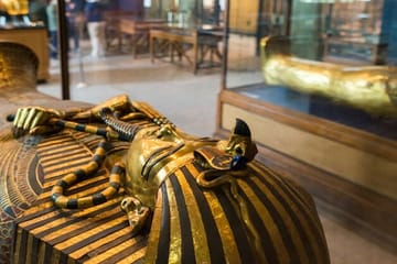 Giza Pyramids, Sphinx, and Egyptian Museum Private Tour