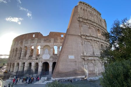 Visita guiada ao Coliseu, Fórum Romano e Monte Palatino em grupo reduzido