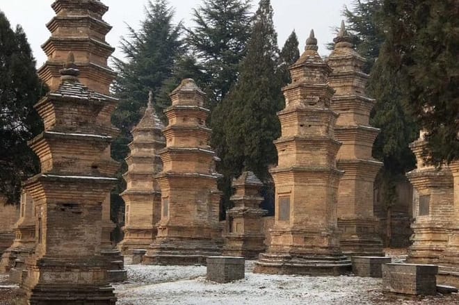 Private Day Tour to Shaolin Temple with Kungfu Class from Luoyang photo 2