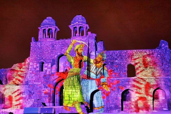 Jaipur Amer Fort Light & Sound Show with Dinner and Cultural Dance