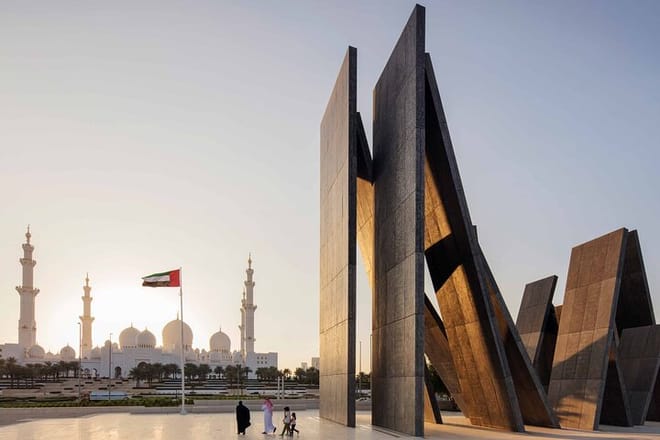 Abu Dhabi Full-Day City & Cultural Tour with Mosque & Mandir 4