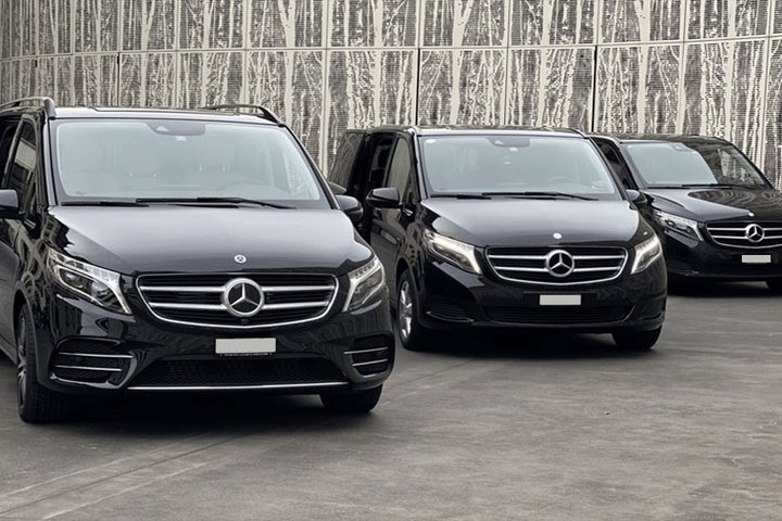 taxi van from athens airport to melia hotel athens