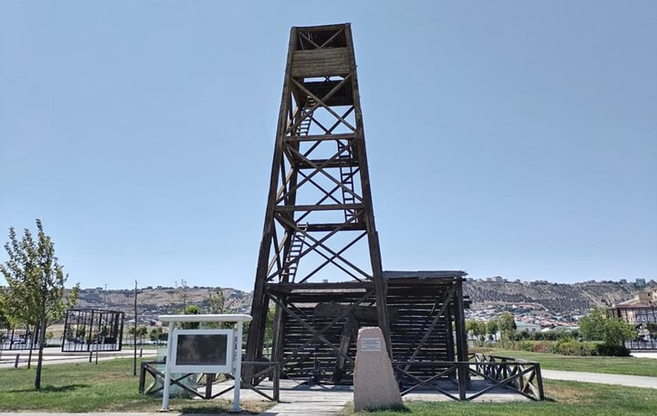 A Full Day Baku Oil Boom and Polish Heritage Private Tour