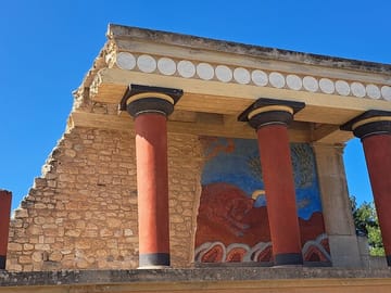 Private Tour of Knossos Palace, Zeus Cave, and Olive Oil Mill from Elounda