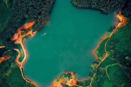 Private Overnight Adventure Tour to Knuckles and Meemure Village with Camping