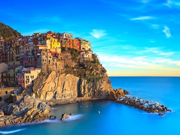 Colours of Cinque Terre by Train, Private Tour