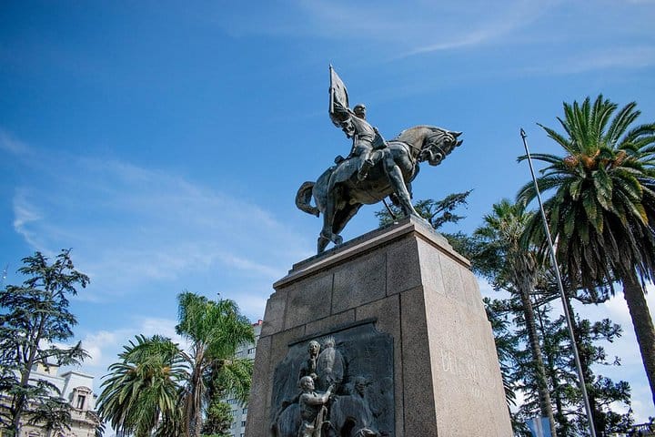 See the highlights of Jujuy on a 3-hour sightseeing tour