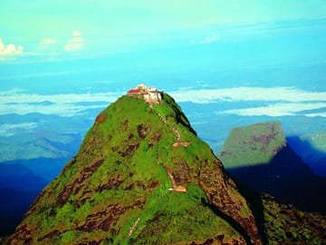 Hiking Tour to Adam's Peak and Wilderness Sanctuary in Colombo