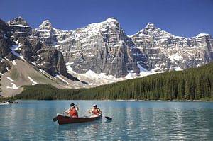 7-Day Small Group Tour: Canadian Rockies and National Parks with Lodging