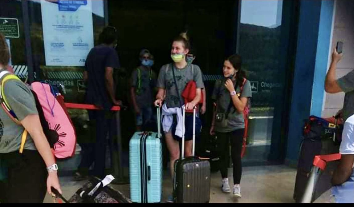 Roundtrip, Airport transfer Cesária Évora International Airport (VXE) São Vicente