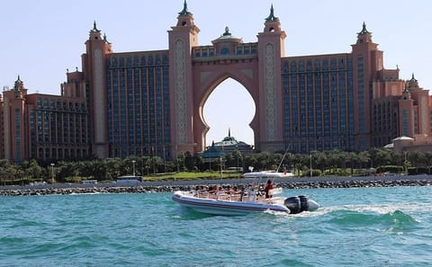 Dubai Marina Cruise and Dubai Frame Tour with Guide
