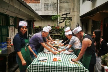 Yangshuo Cooking Class with Local Market Experience