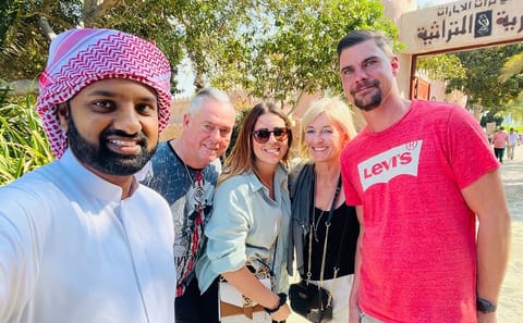 Abu Dhabi Layover Sightseeing Tour with Key Landmarks