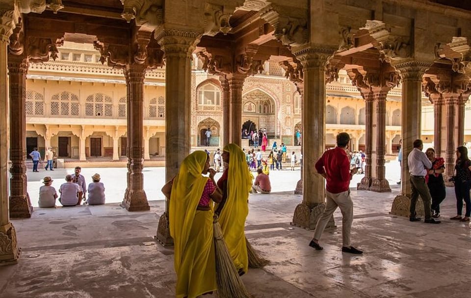 Private Luxury Golden Triangle Tour in New Delhi, Agra, Fatehpur Sikri