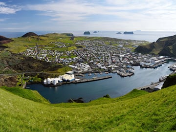Discover charming streets and colorful houses