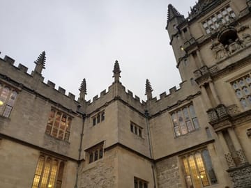 Full Day Oxford Tour from London with Bodleian Library Visit
