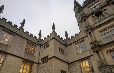 Full Day Oxford Tour from London with Bodleian Library Visit