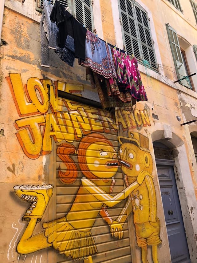 Food tour and Street art in the oldest district in Marseille: le Panier 3