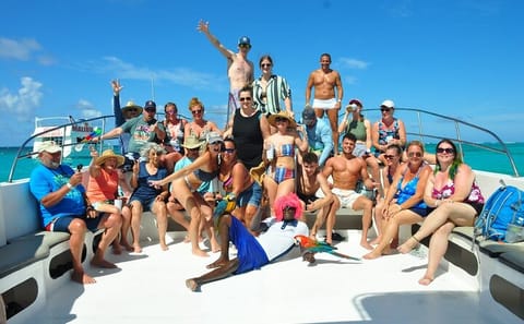 Brunch and Snorkeling Boat Tour in Punta Cana
