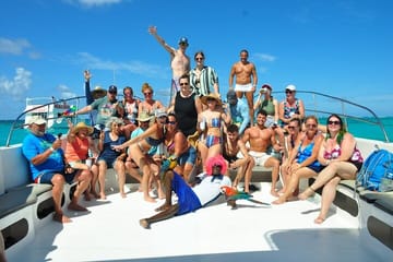 Brunch and Snorkeling Boat Tour in Punta Cana