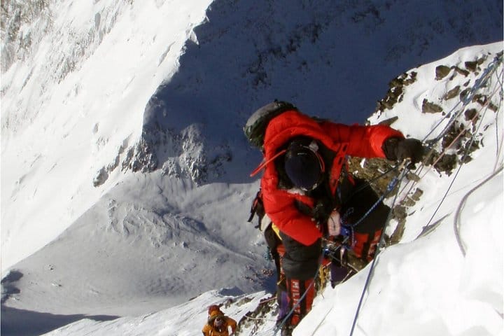 19 Days Mera Peak Climbing & Expedition – One Life-Changing Himalayan Adventure