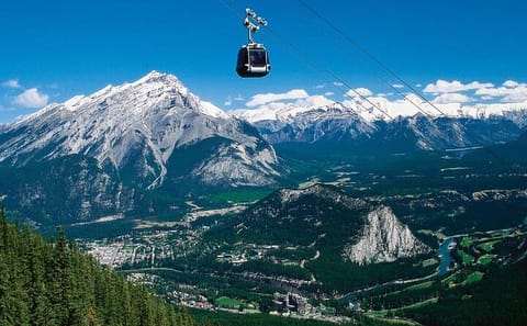 Private Day Trip to Banff and Lake Louise from Calgary