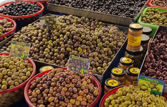 Discover and shop in the food markets of hidden Athens