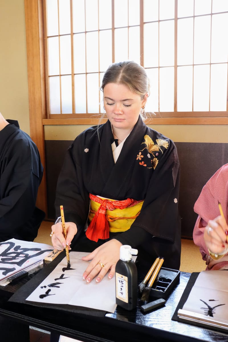 Calligraphy➤ It has long been said that poor posture leads to poor handwriting, so with correct posture and proper technique, one can write