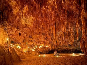 Luxury Day Tour of Hoa Lu, Trang An & Mua Cave from Hanoi