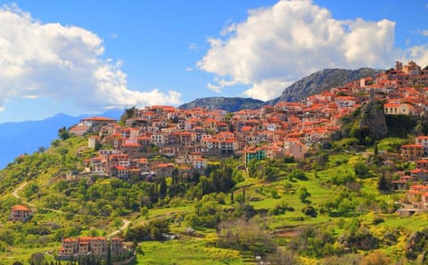 Classical Greece Tour: Olympia, Delphi, and Meteora Highlights