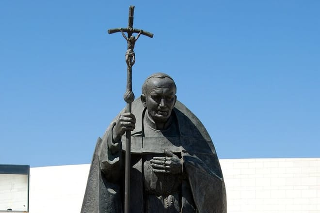 Fátima Private Walking Tour with a Professional Guide photo 4