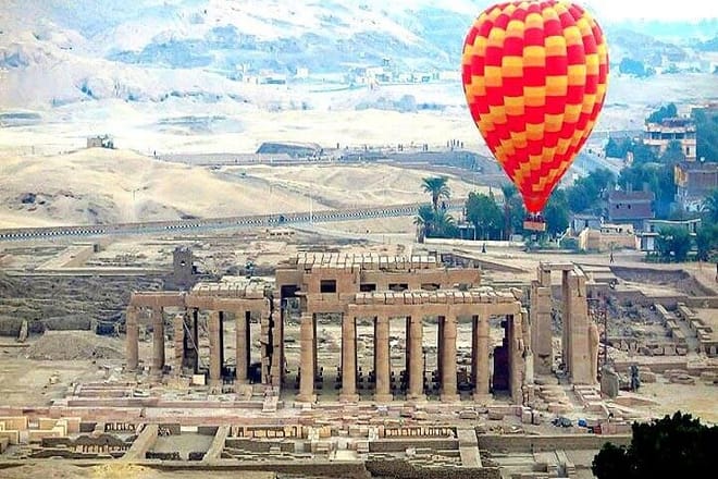 Private Luxor West Bank Valley of the Kings & Hatshepsut with Hot Air Balloon