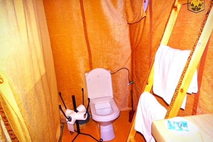 Luxury Camp in Merzouga Desert with Camel Trekking, Vehicule 4WD