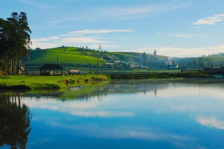 Sembuwatta Lake Adventure Tour: Scenic Boat Ride & Nature Trekking