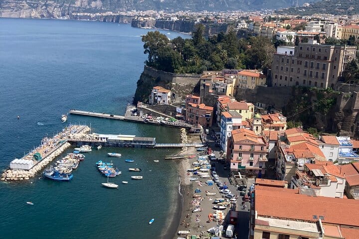 Sightseeing Tour of Napoli