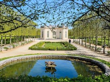 Versailles – Trianon Estate & Marie-Antoinette’s Hamlet