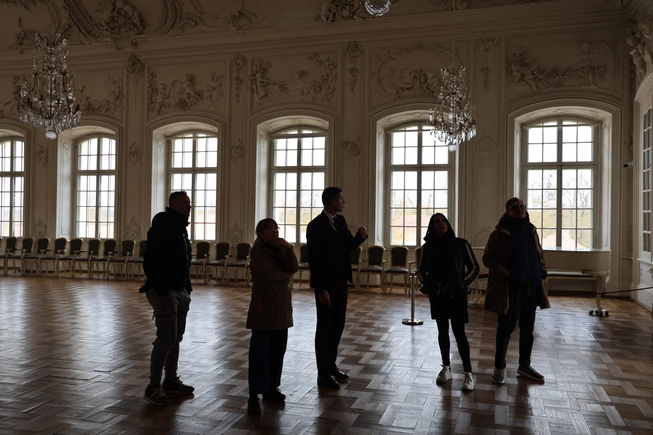 From Riga: Rundāle Palace, Bauska Castle & Ķemeri Bog Walk 10