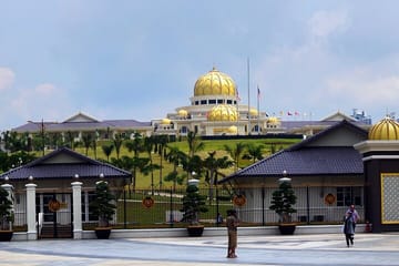 Kuala Lumpur Full Day City Tour with Petronas Twin Tower Tickets