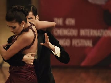 Get Tango lessons