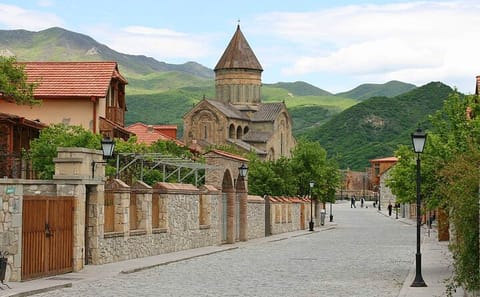 From Tbilisi: Mtskheta, Jvari, Gori &Uplistsikhe Cave Guided Tour