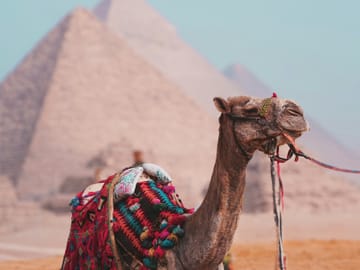 Giza Pyramid Complex Tour: Explore Khafre and Menkaure Pyramids