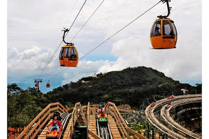 Da Nang: Full-day Ba Na Hills & Amazing Golden Bridge