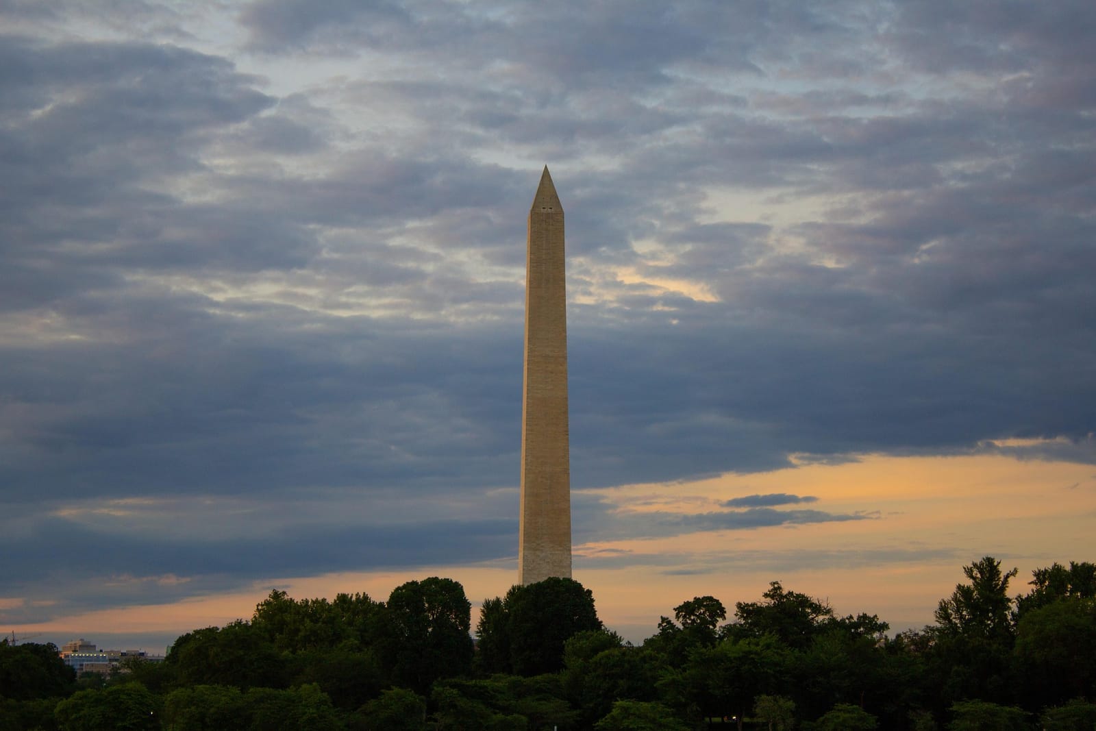 Skip-the-Line Washington Monument Tickets + Guidebook photo 6