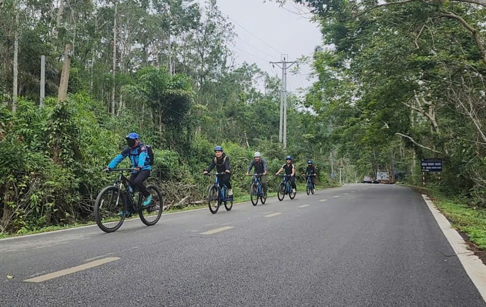 Bike Tour and Caving Adventure in Cat Ba National Park
