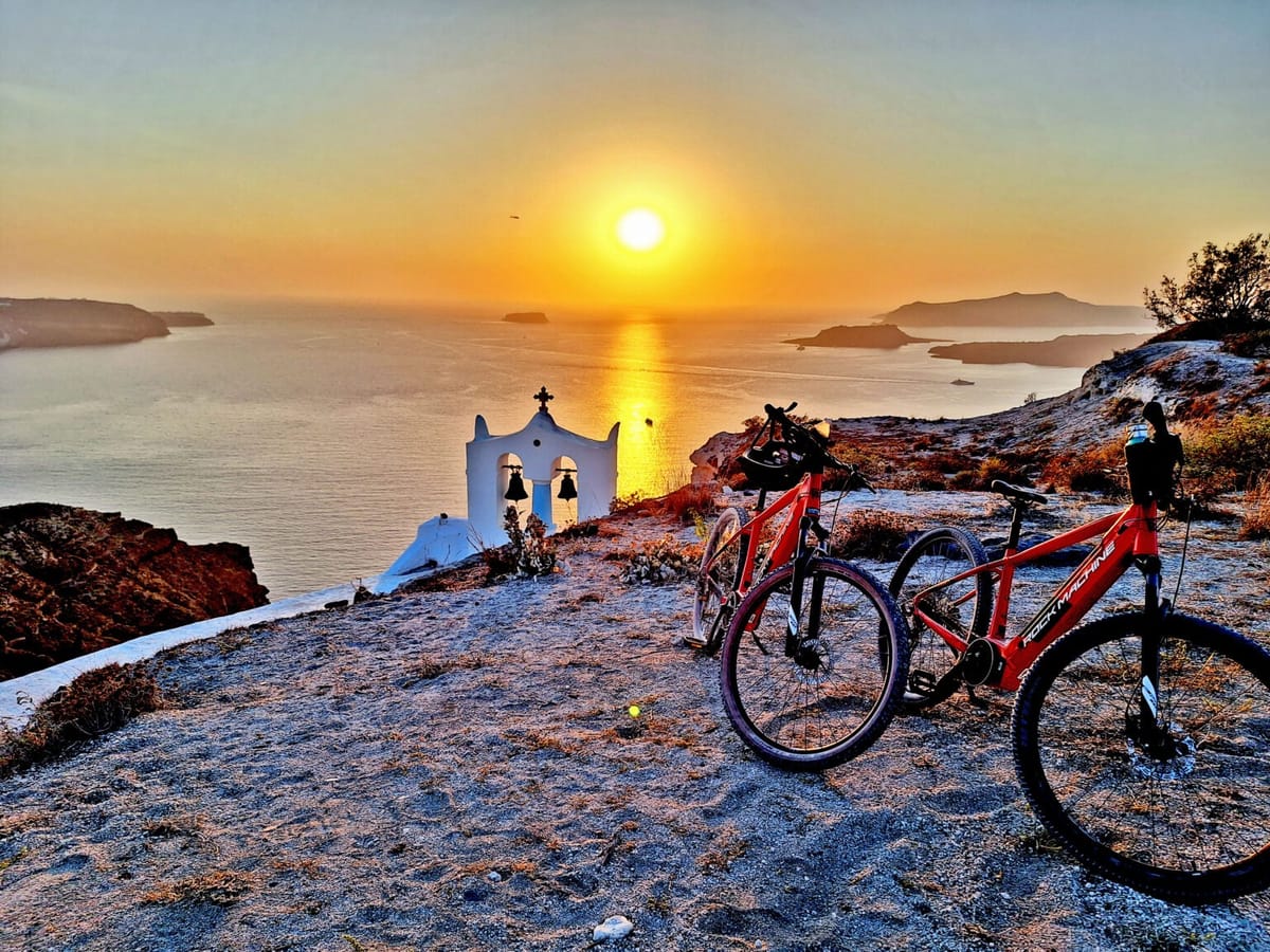 e-Bike Santorini Tour: Morning or Sunset